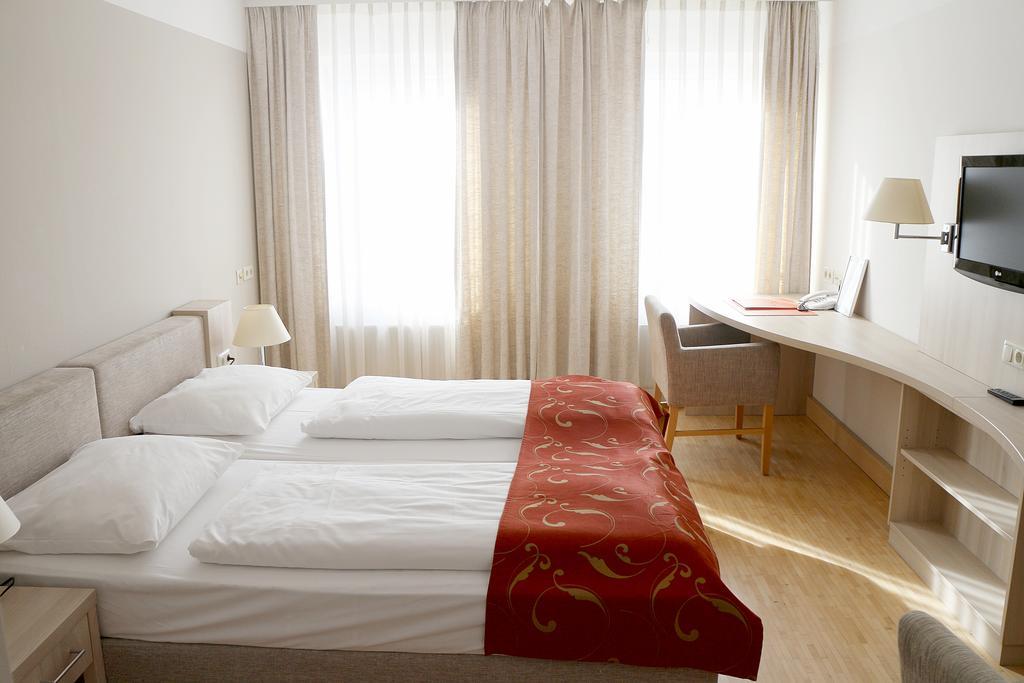 Europahaus Wien Екстериор снимка
